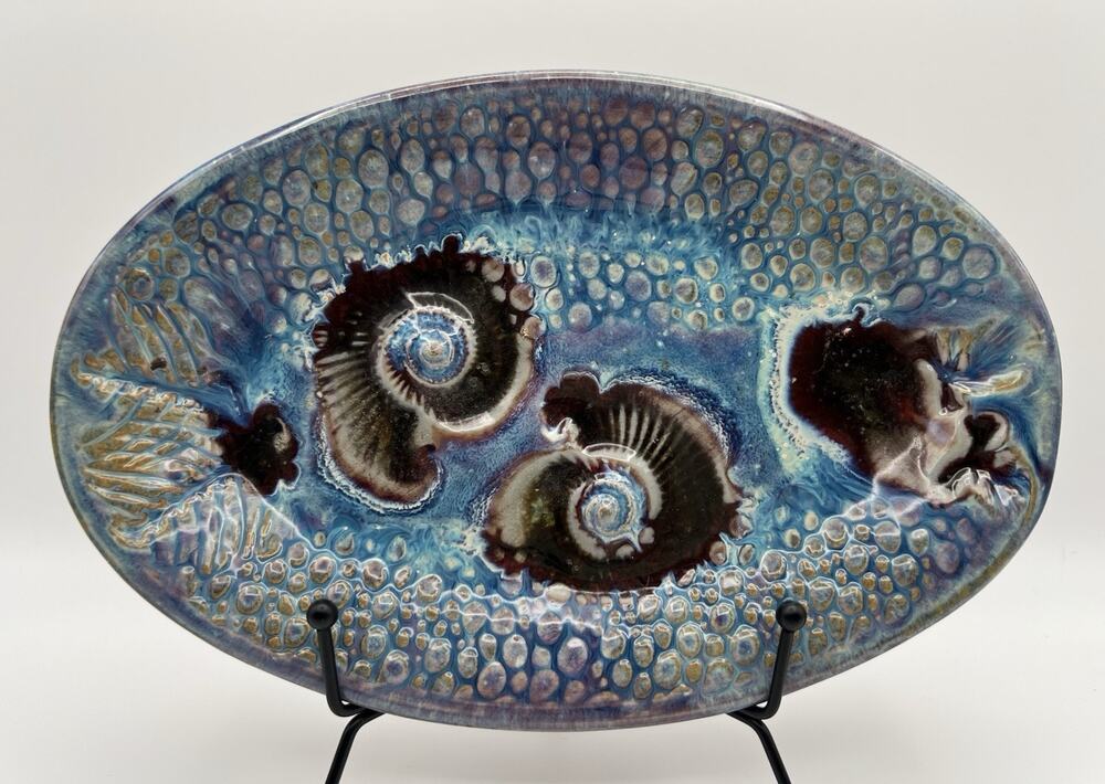 Janet Buskirk Drip Glaze Fossil Art Pottery Oval Plate 9” Snail Shells Signed